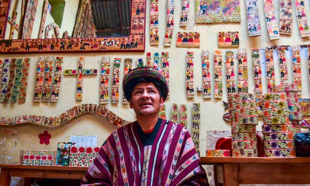 Ayacucho Peru Arts Crafts sarhua