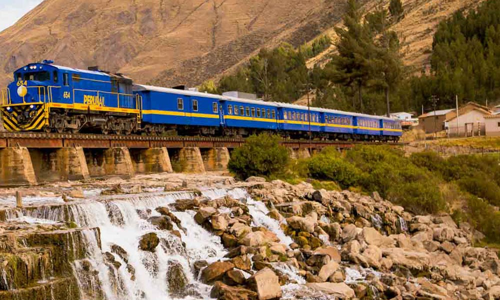 Luxury train Travel In Peru
